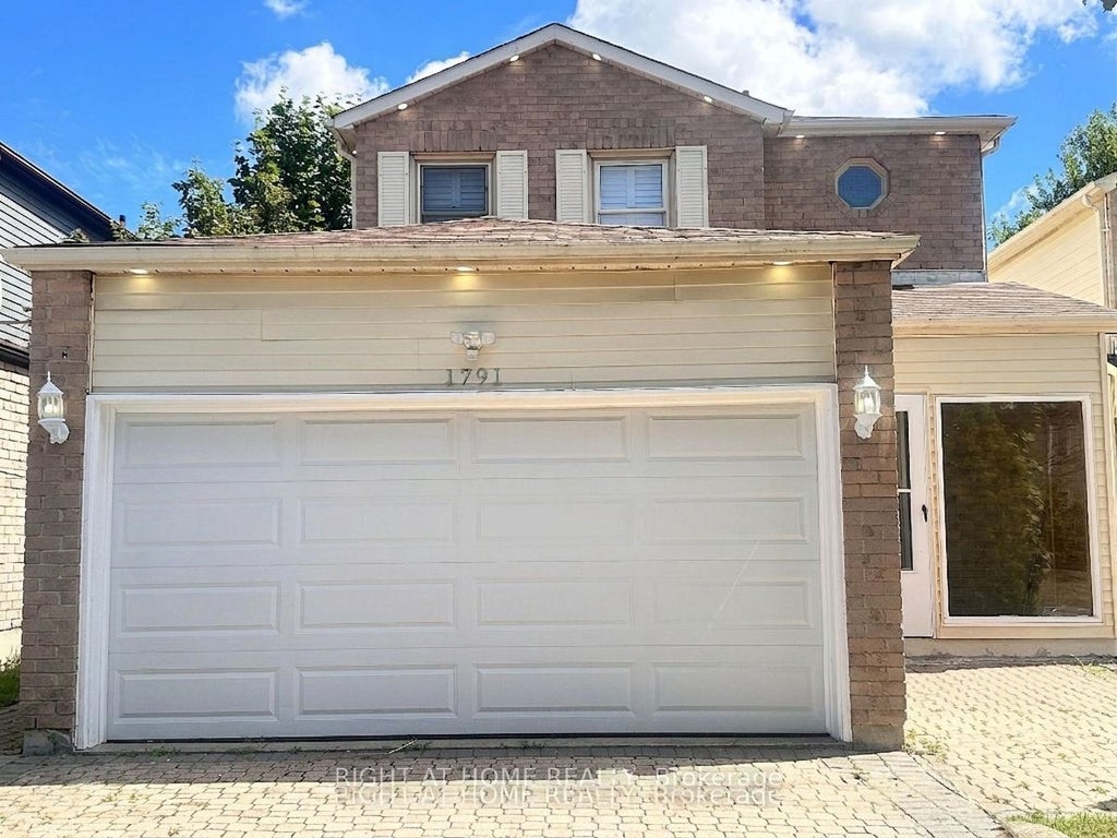 Photo of 1791 Princelea Place, Mississauga, ON L5M 3R9 (MLS # W13702920)