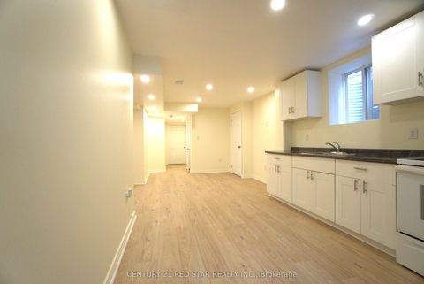 521 Yates Drive Milton ON L9T 8Z7