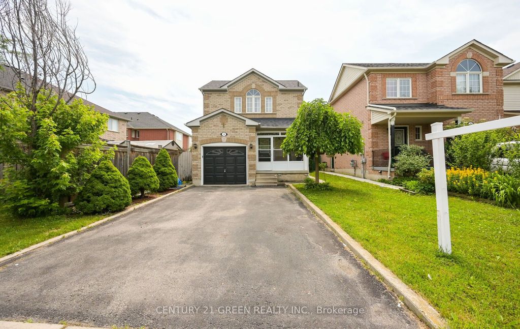 Photo of 9 Weatherell Drive, Brampton, ON L7A 1Y7 (MLS # W13564420)