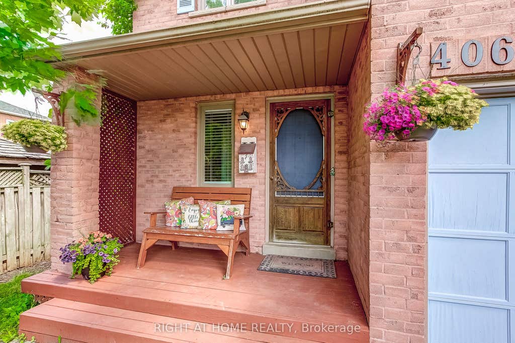 Photo of 406 Levanna Lane, Oakville, ON L6H 6B8 (MLS # W13419980)