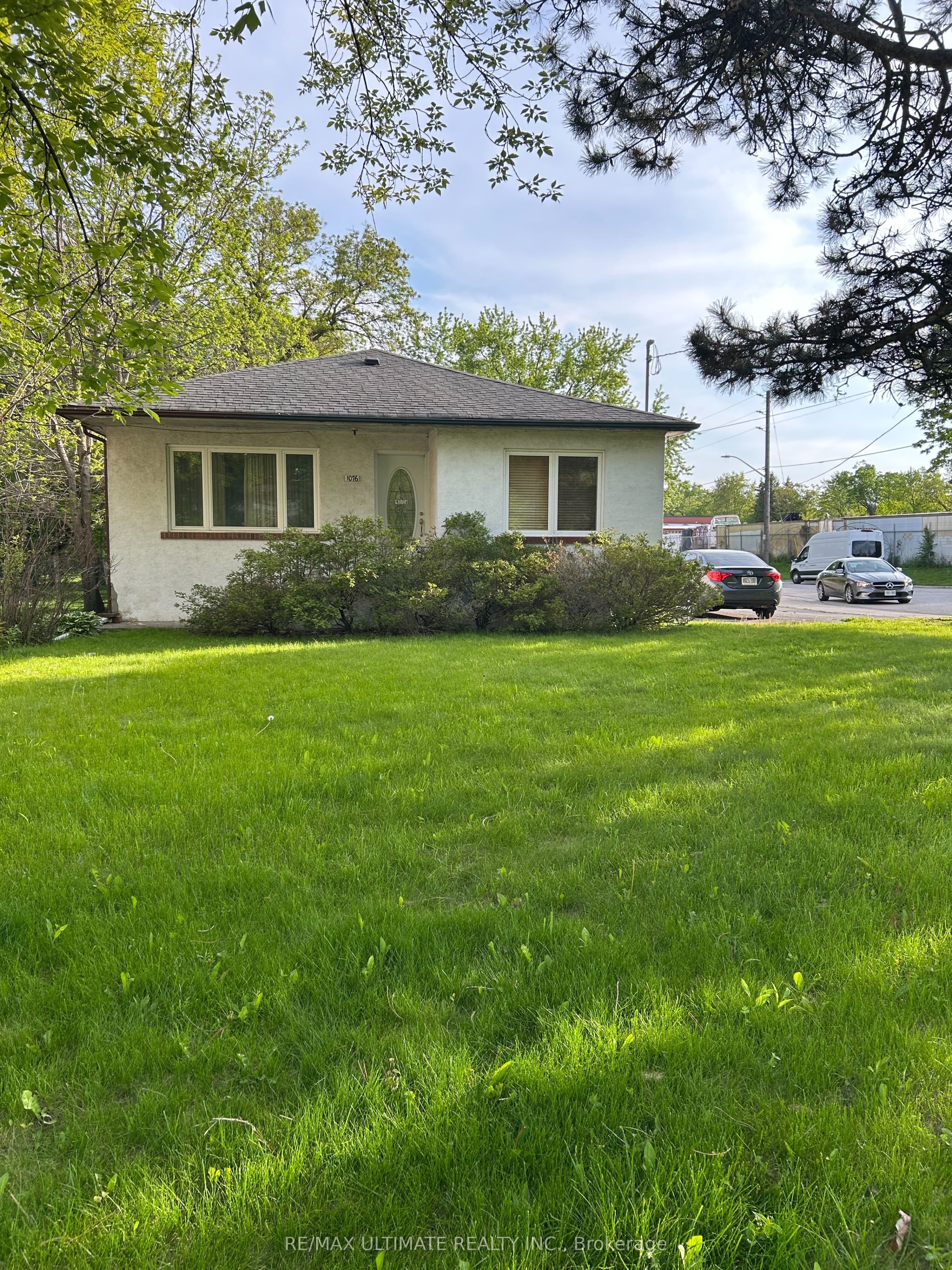 1076 Dixie Road