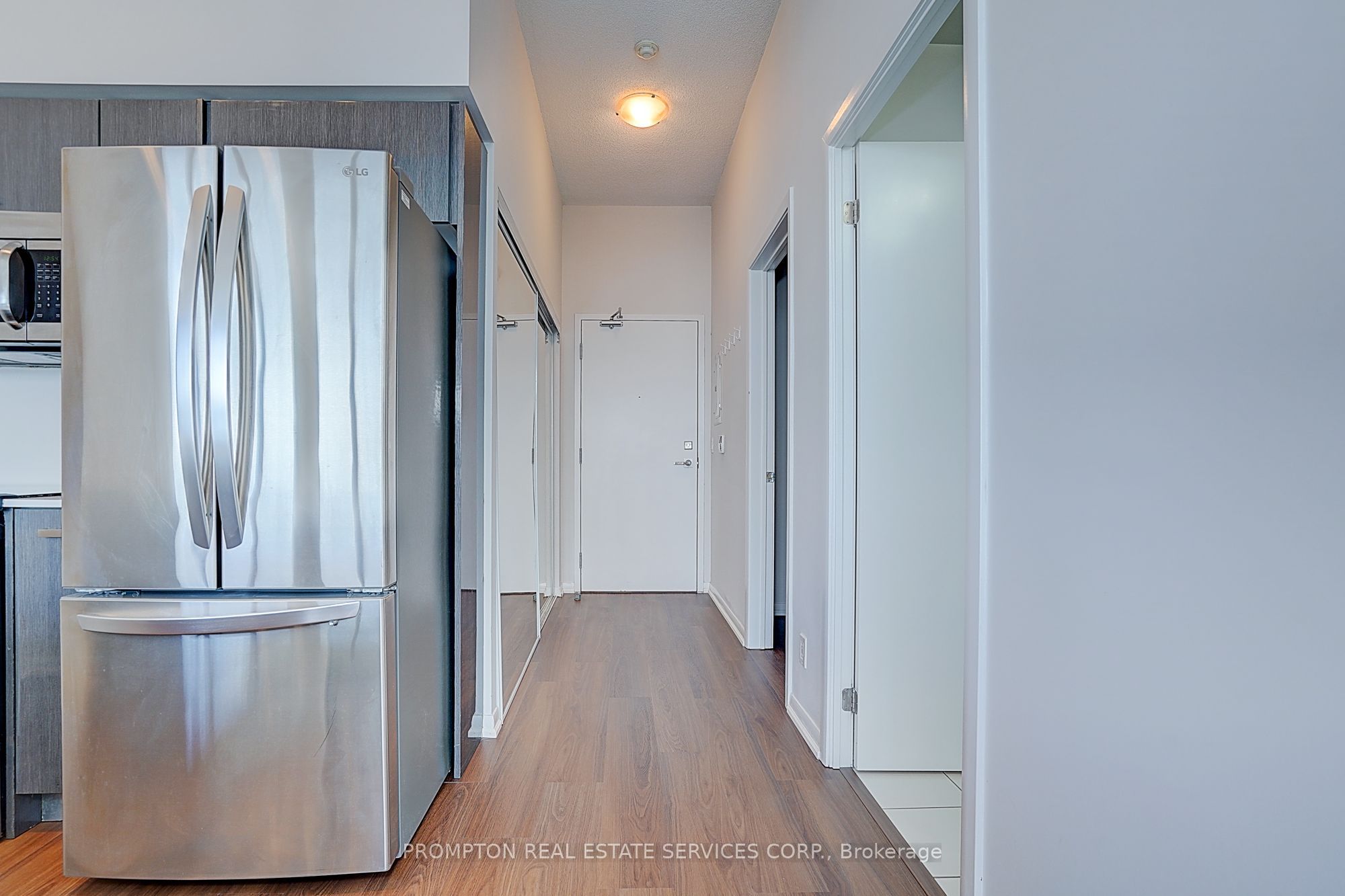 832 Bay Street 4903