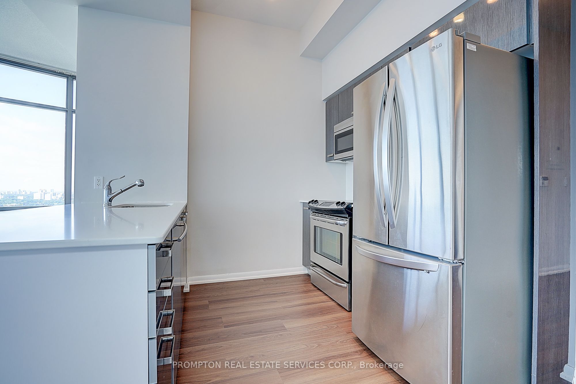 832 Bay Street 4903