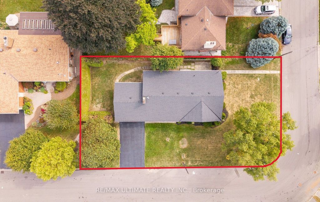 Photo of 17 Fleetwell Court, Toronto, ON M2R 1L2 (MLS # C12412854)