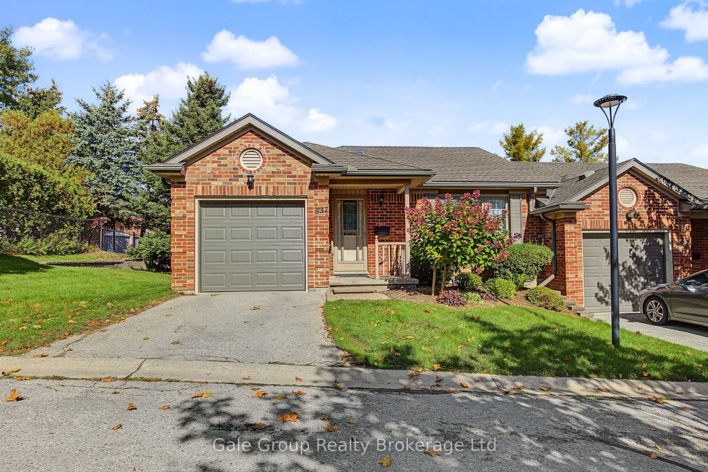 Photo of 537 Nova Scotia Court S #15, Woodstock, ON N4S 8Z3 (MLS # X13886354)