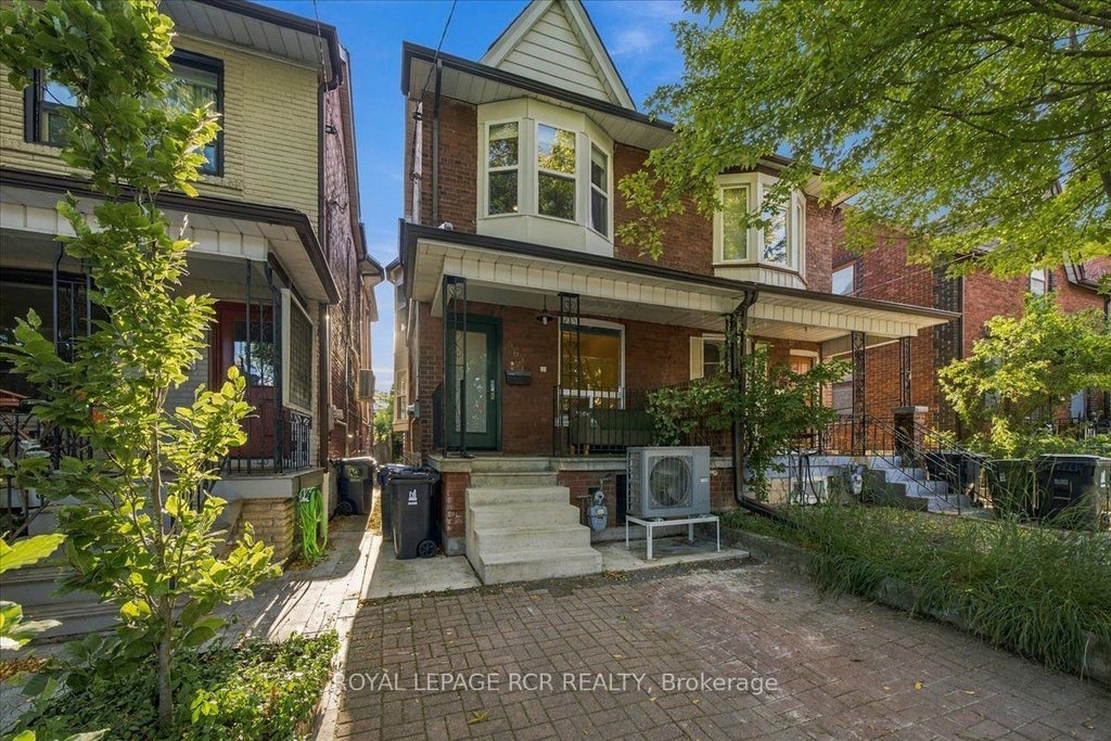 Photo of 964 Shaw Street, Toronto, ON M6G 3M7 (MLS # W13835870)