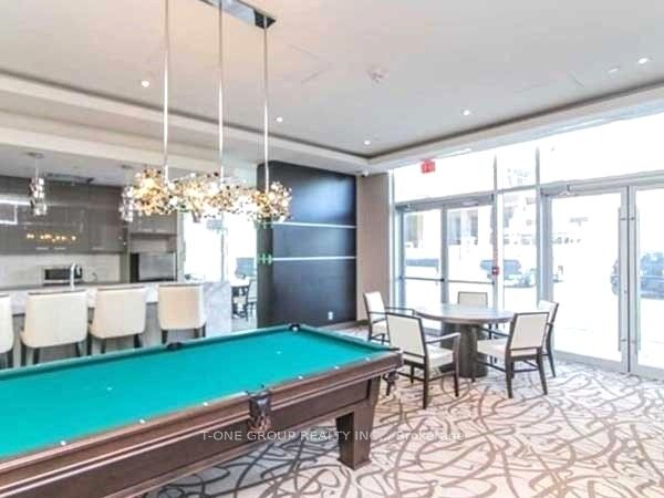 9600 Yonge Street 912