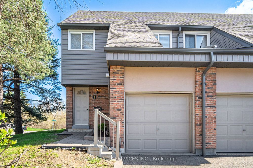 Photo of 1 Tara Park Court #1, Brampton, ON L6V 3E4 (MLS # W13042366)