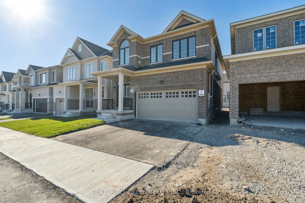 Photo of 41 Durham Avenue, Barrie, ON L9J 0W7 (MLS # S13013402)