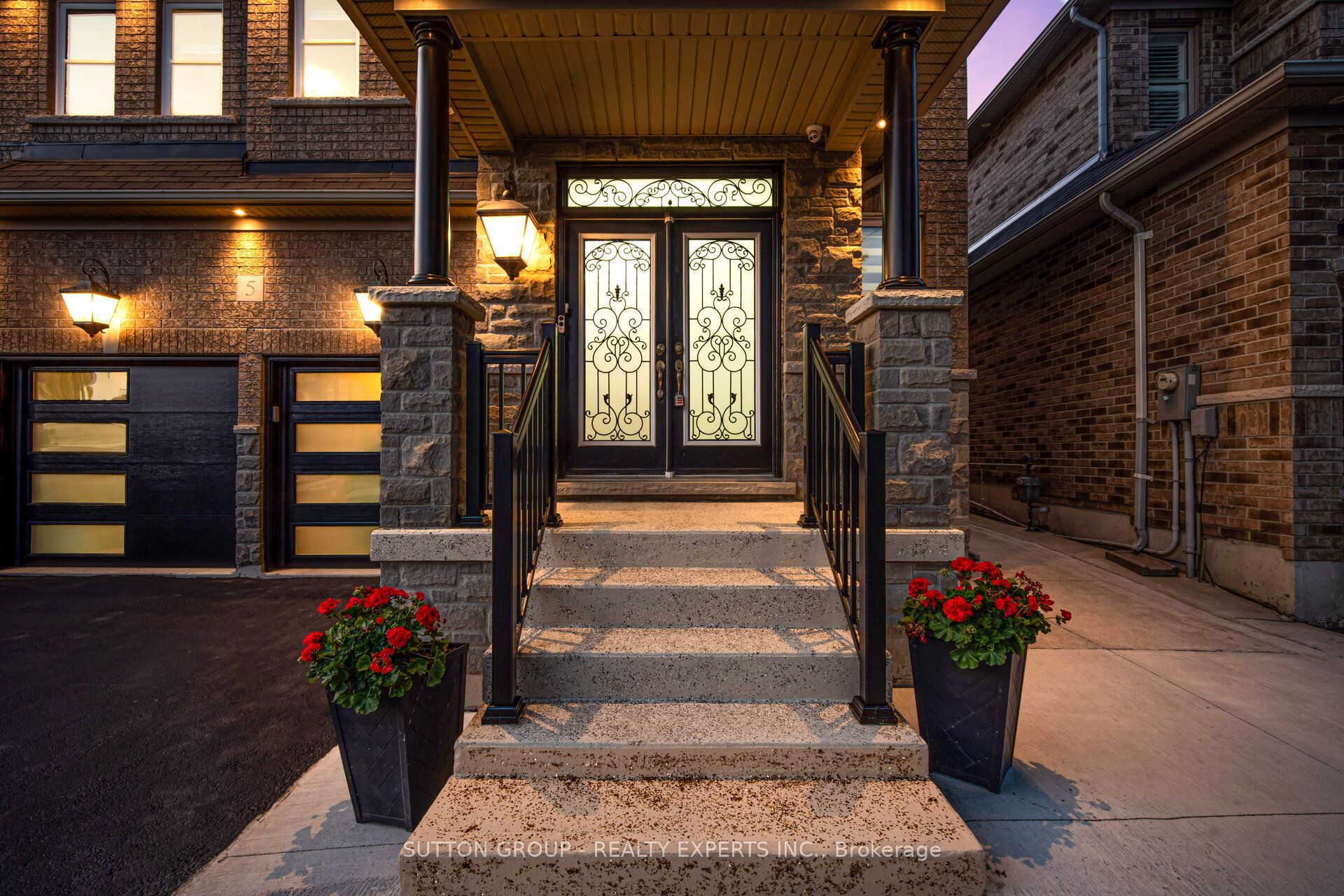 5 Freedom Oaks Trail Upper