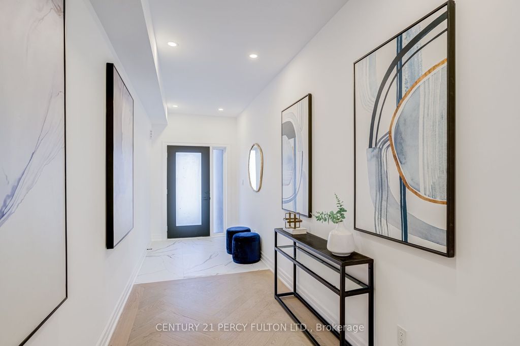Photo of 6636 Clock Court #9, Mississauga, ON L5W 1N2 (MLS # W13554922)