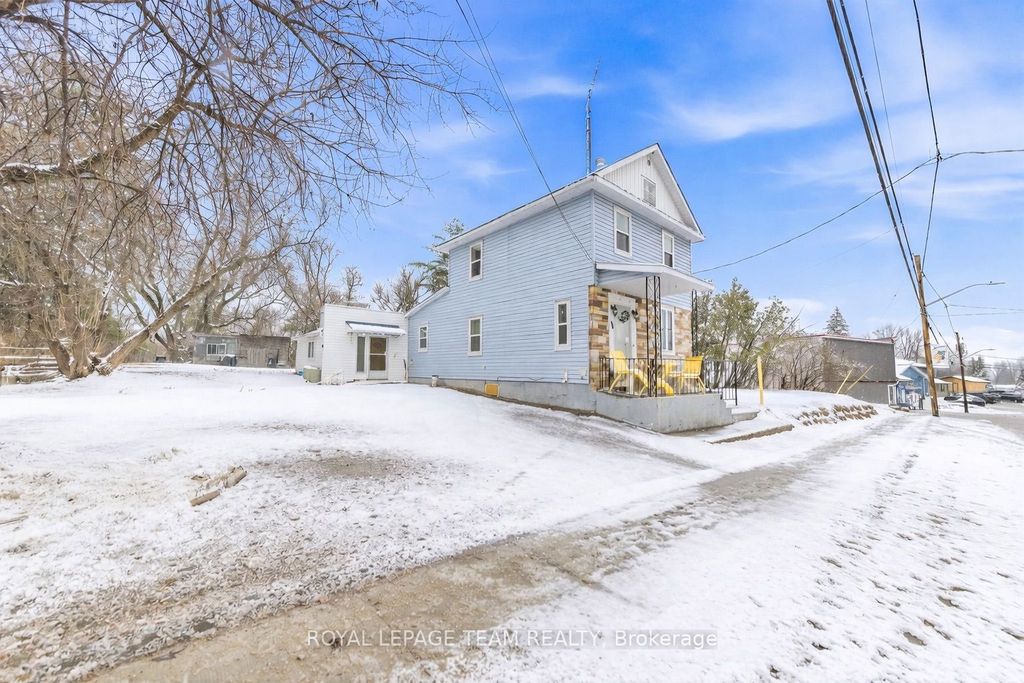 Photo of 190 Queen Street, Killaloe, Hagarty and Richards, ON K8A 2A0 (MLS # X12994010)