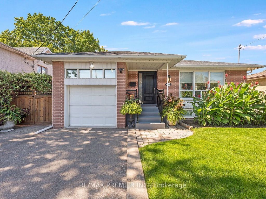Photo of 2894 Weston Road, Toronto, ON M9M 2S5 (MLS # W12383495)