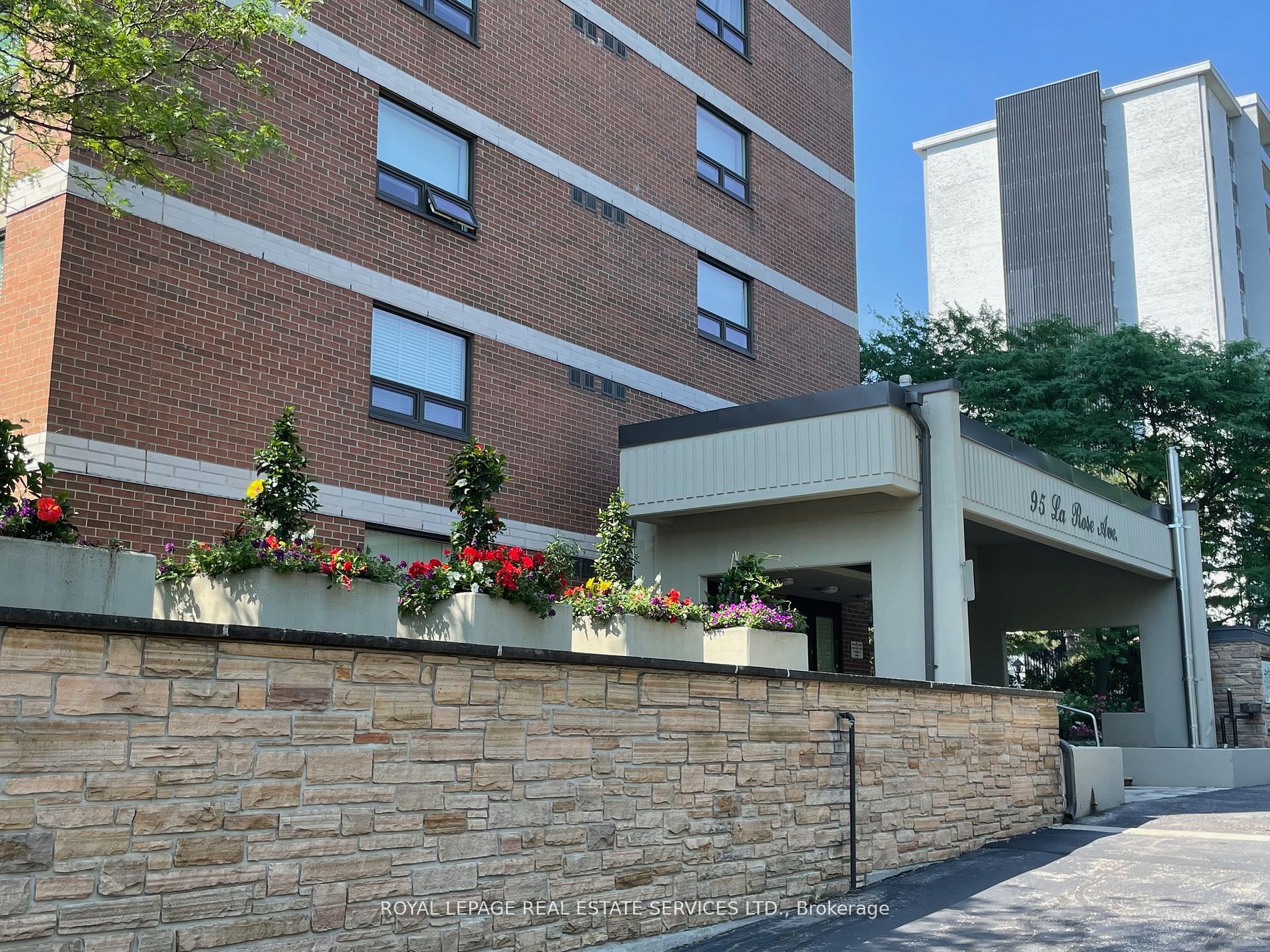 95 La Rose Avenue 1008