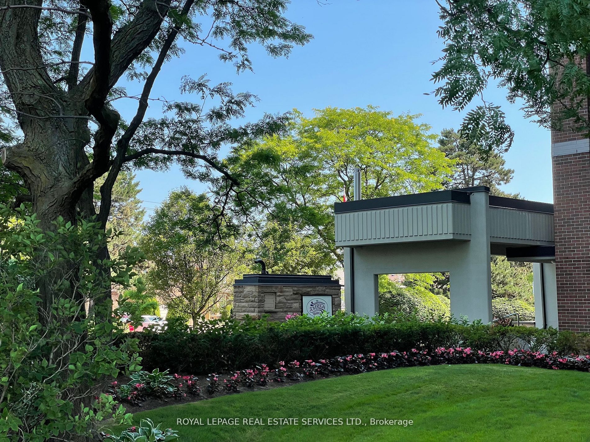 95 La Rose Avenue 1008