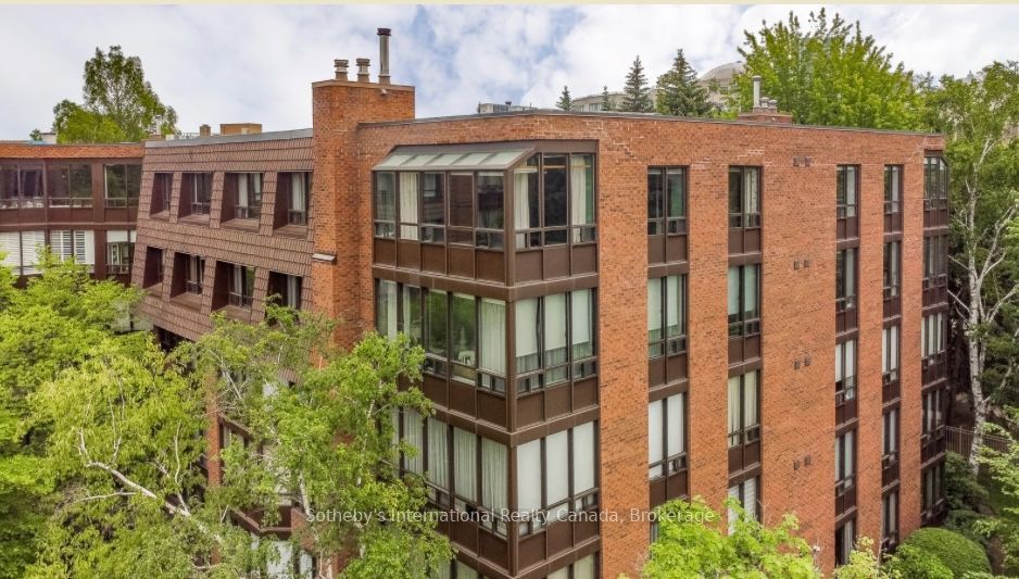 Photo of 245 The Donway N/A W #509, Toronto, ON M3B 3M2 (MLS # C13432186)