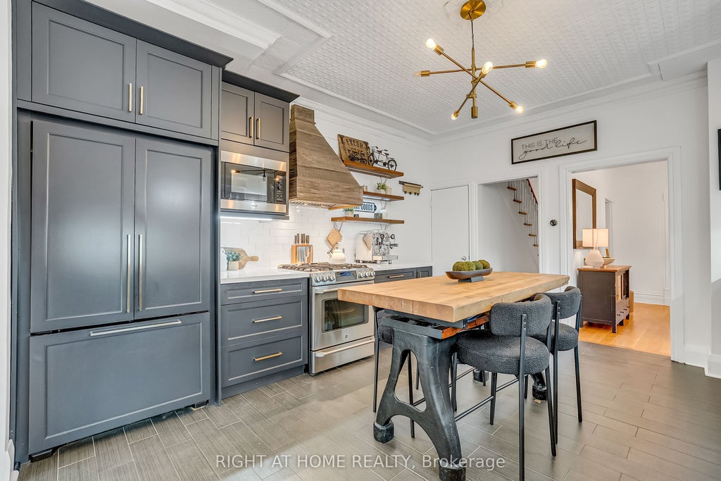 Photo of 118 Lansdowne Avenue, Toronto, ON M6K 2V9 (MLS # W13759834)