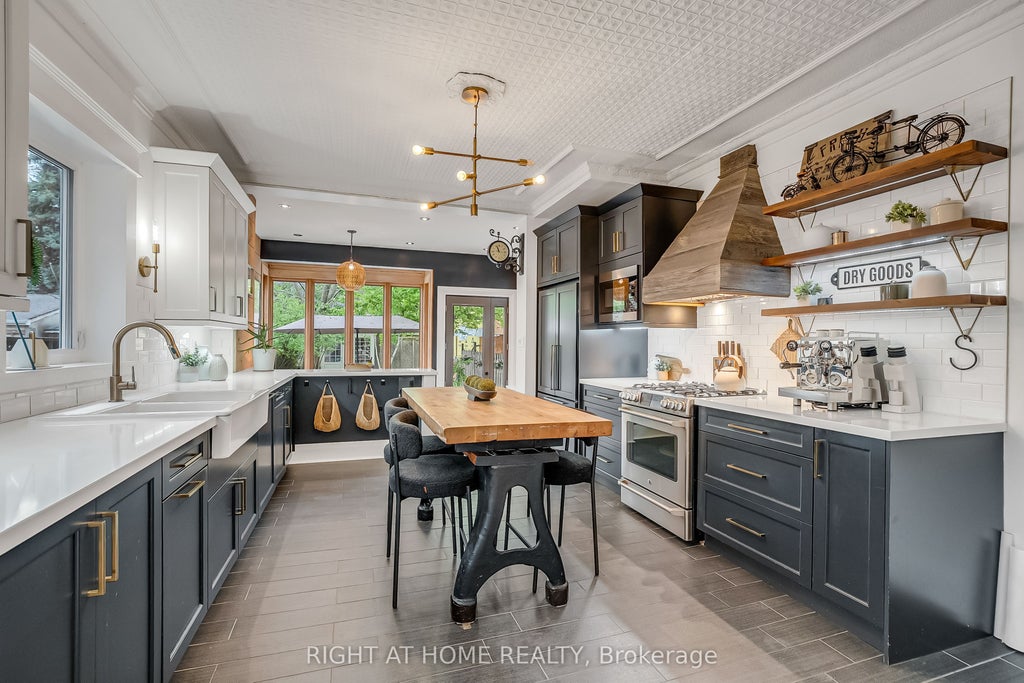 Photo of 118 Lansdowne Avenue, Toronto, ON M6K 2V9 (MLS # W13759834)