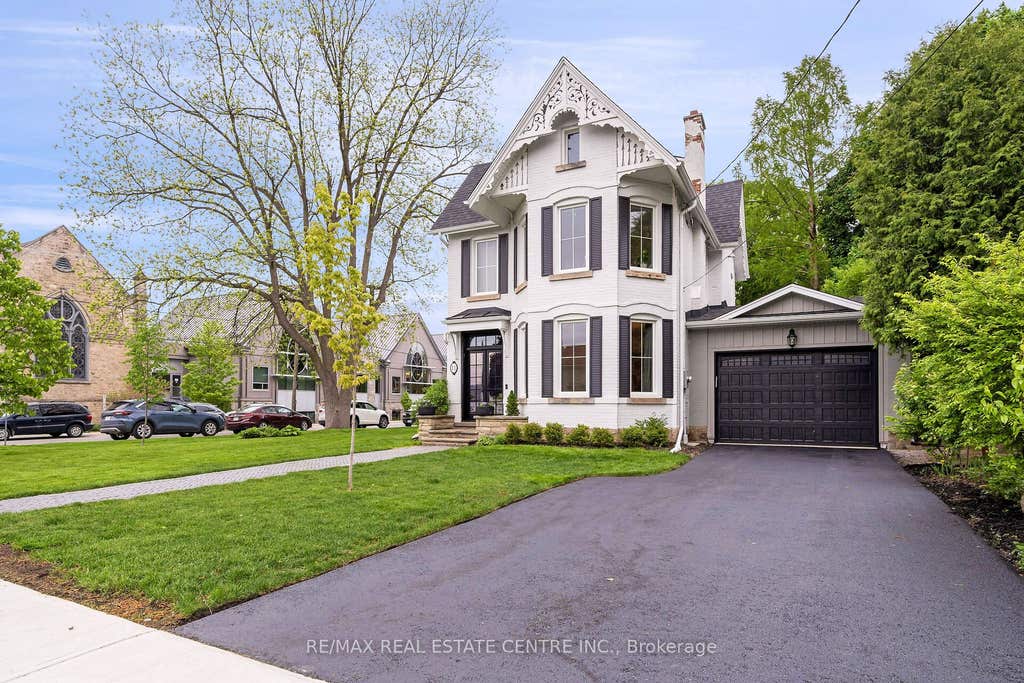 Photo of 11 Church Street, Halton Hills, ON L7G 2A4 (MLS # W13665186)