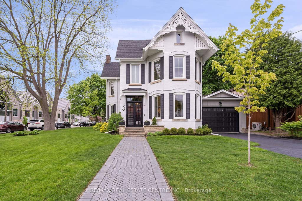 Photo of 11 Church Street, Halton Hills, ON L7G 2A4 (MLS # W13665186)