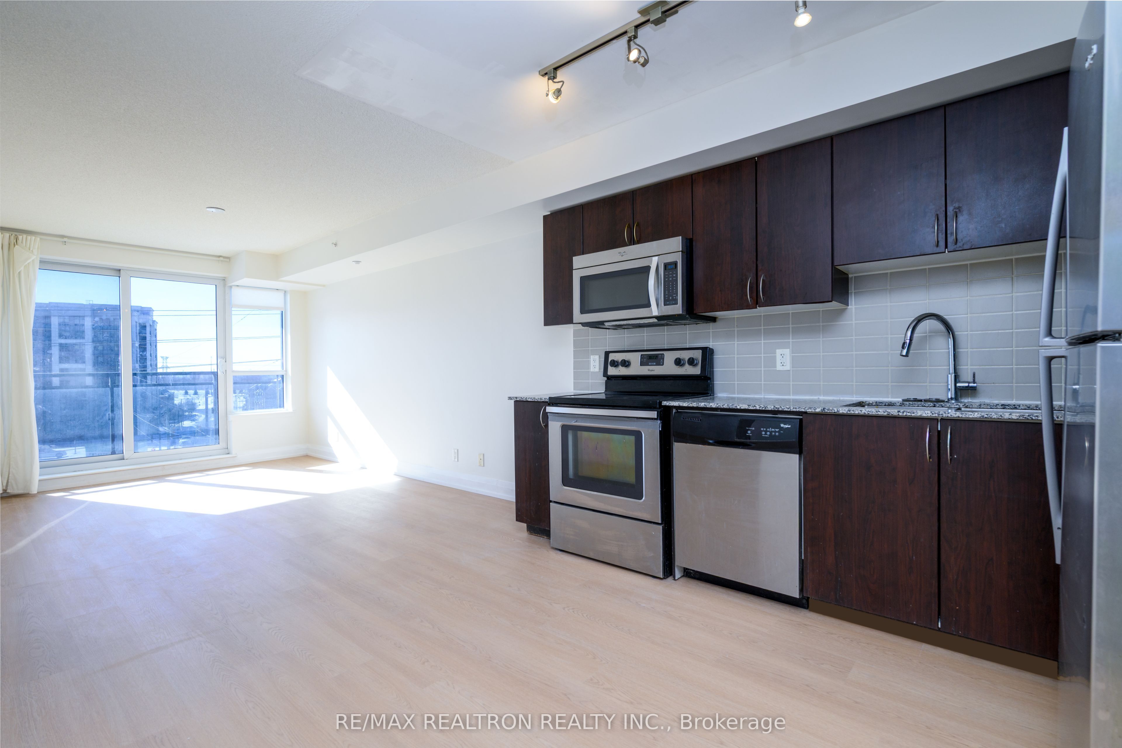 372 Highway 7 N/A E 608