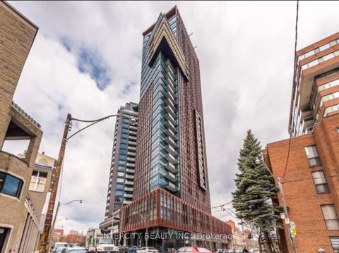 Photo of 32 Davenport Road #1802, Toronto, ON M5R 1H3 (MLS # C12574822)