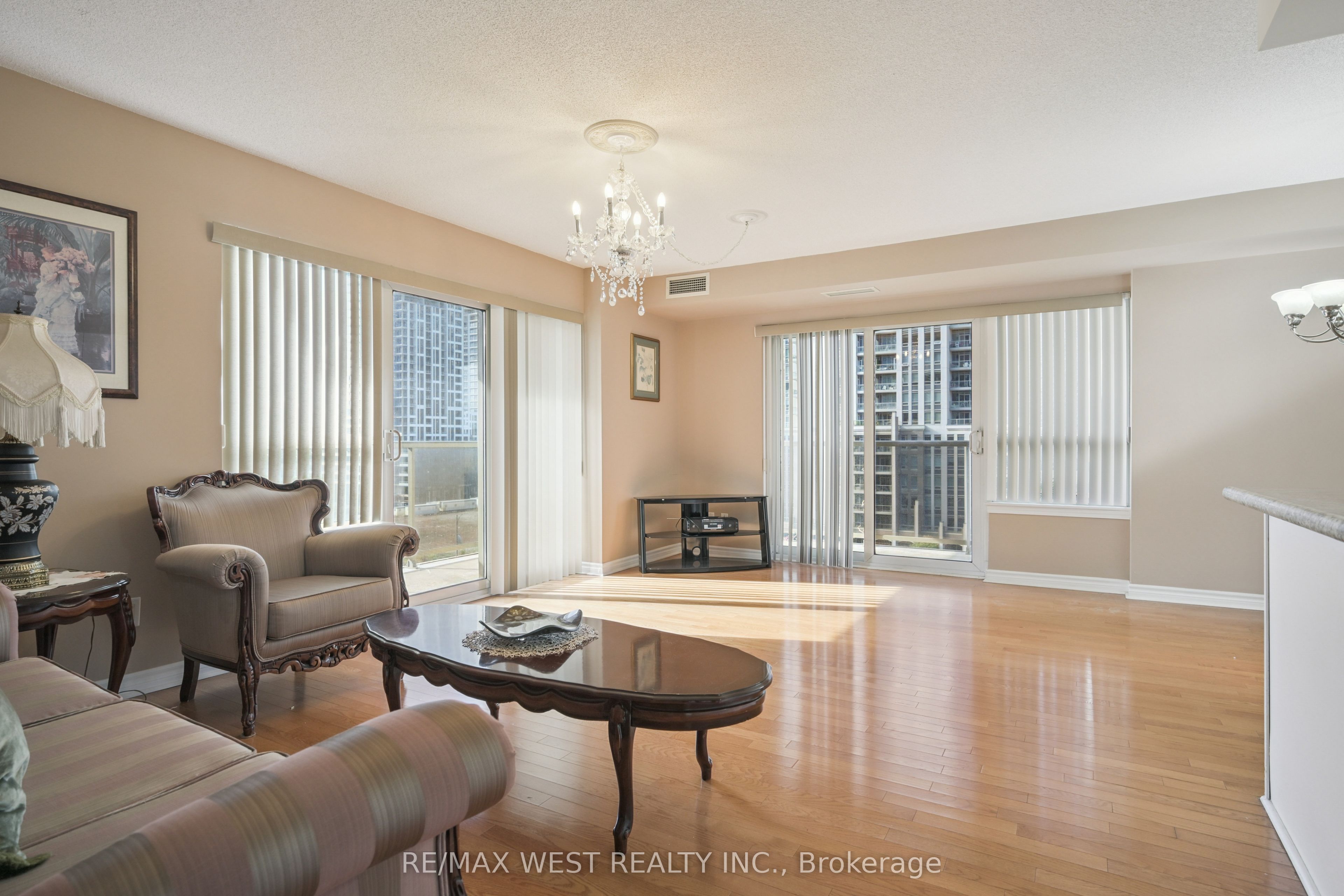 350 Princess Royal Drive 805