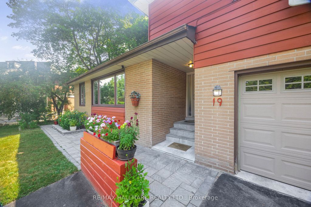 Photo of 19 Talwood Drive, Toronto, ON M3B 2P4 (MLS # C13064252)
