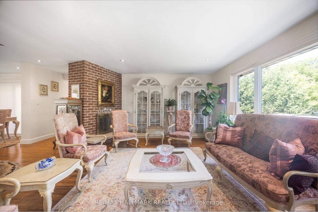Photo of 19 Talwood Drive, Toronto, ON M3B 2P4 (MLS # C13064252)