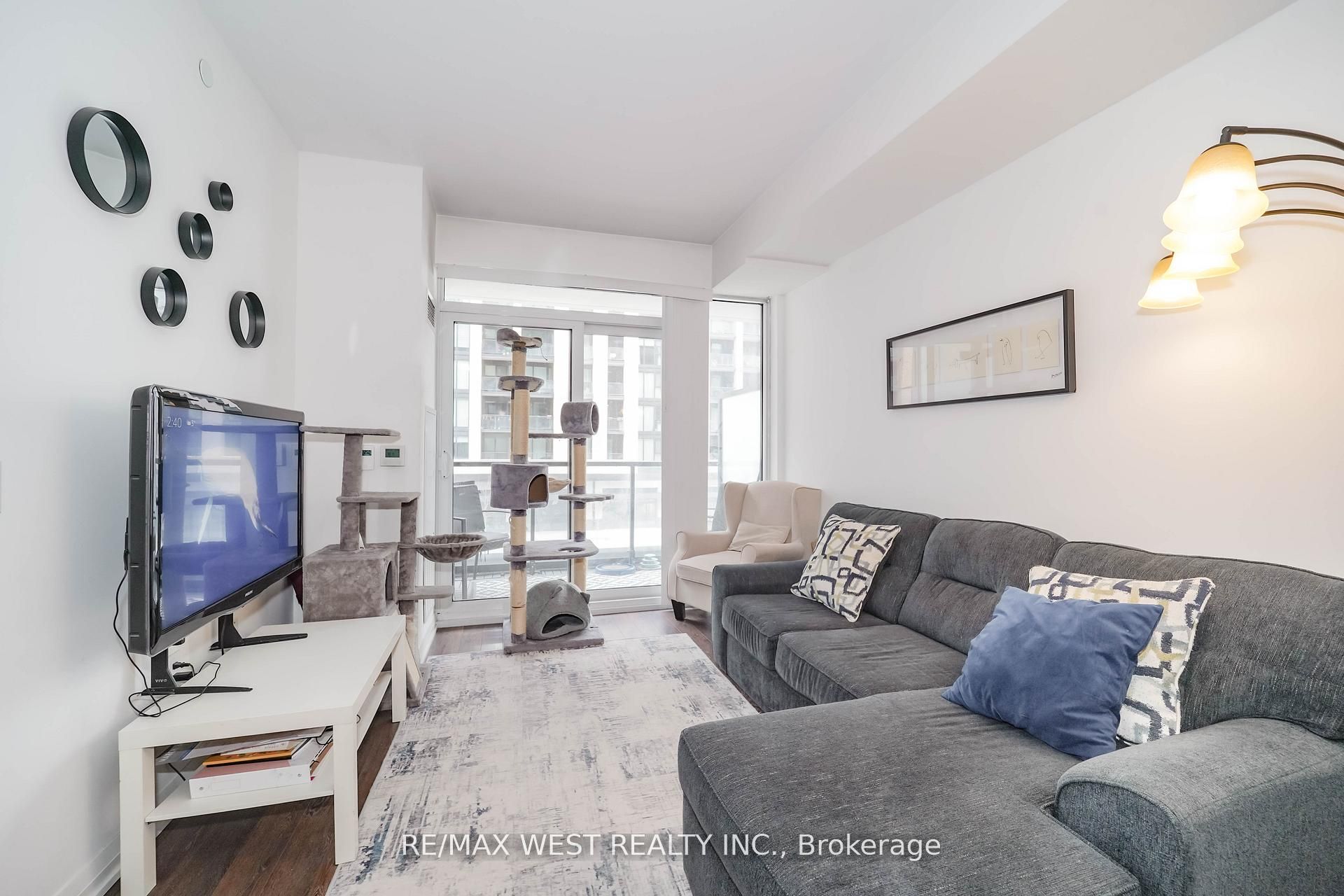 99 Eagle Rock Way 229