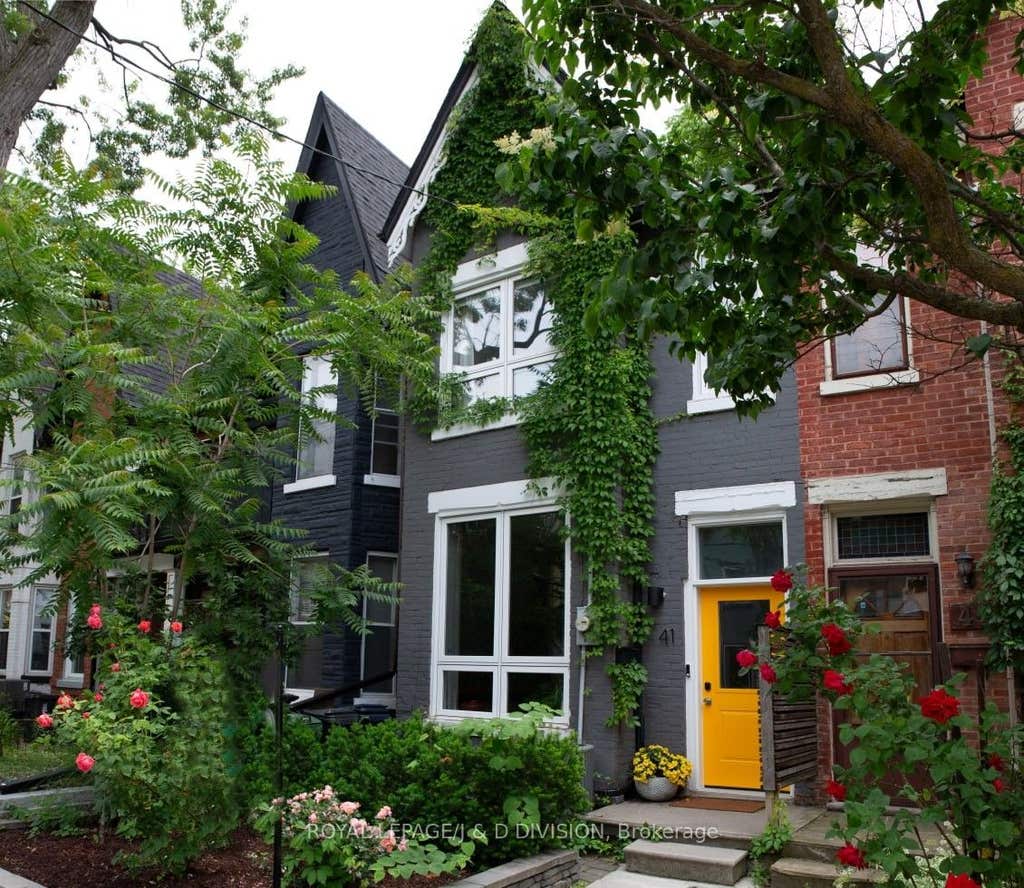 Photo of 41 Noble Street, Toronto, ON M6K 2C7 (MLS # W13586092)