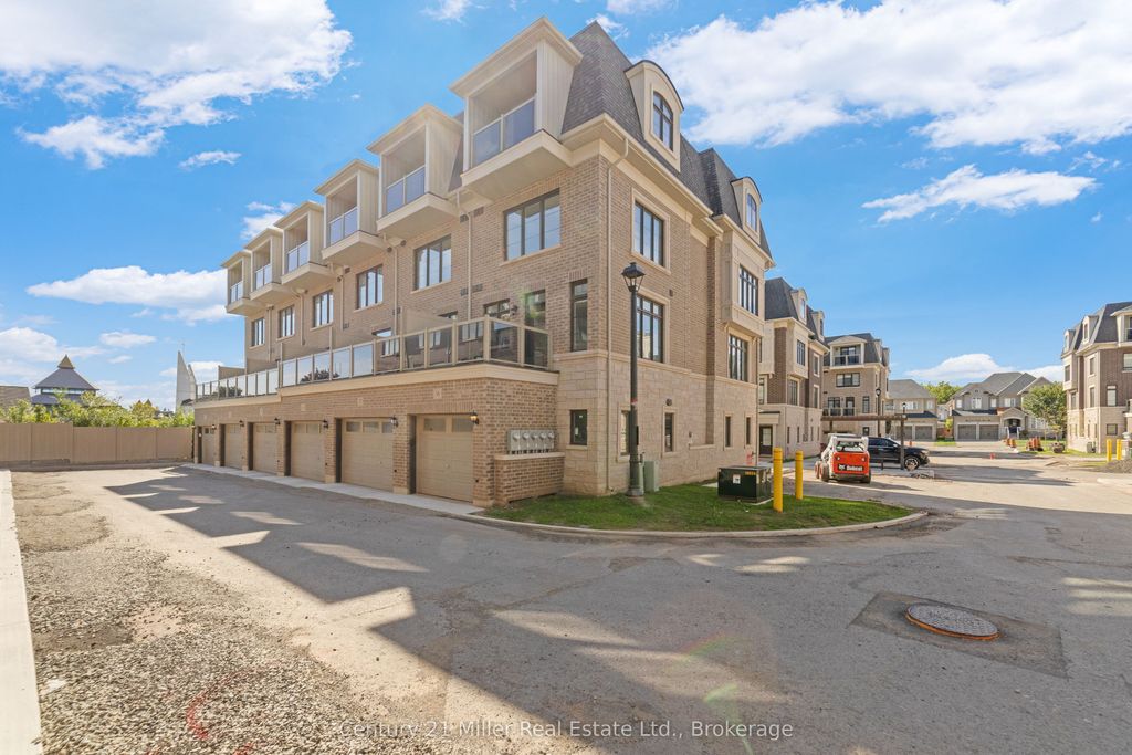 Photo of 260 Melody Common #36, Oakville, ON L6H 8A5 (MLS # W12649202)