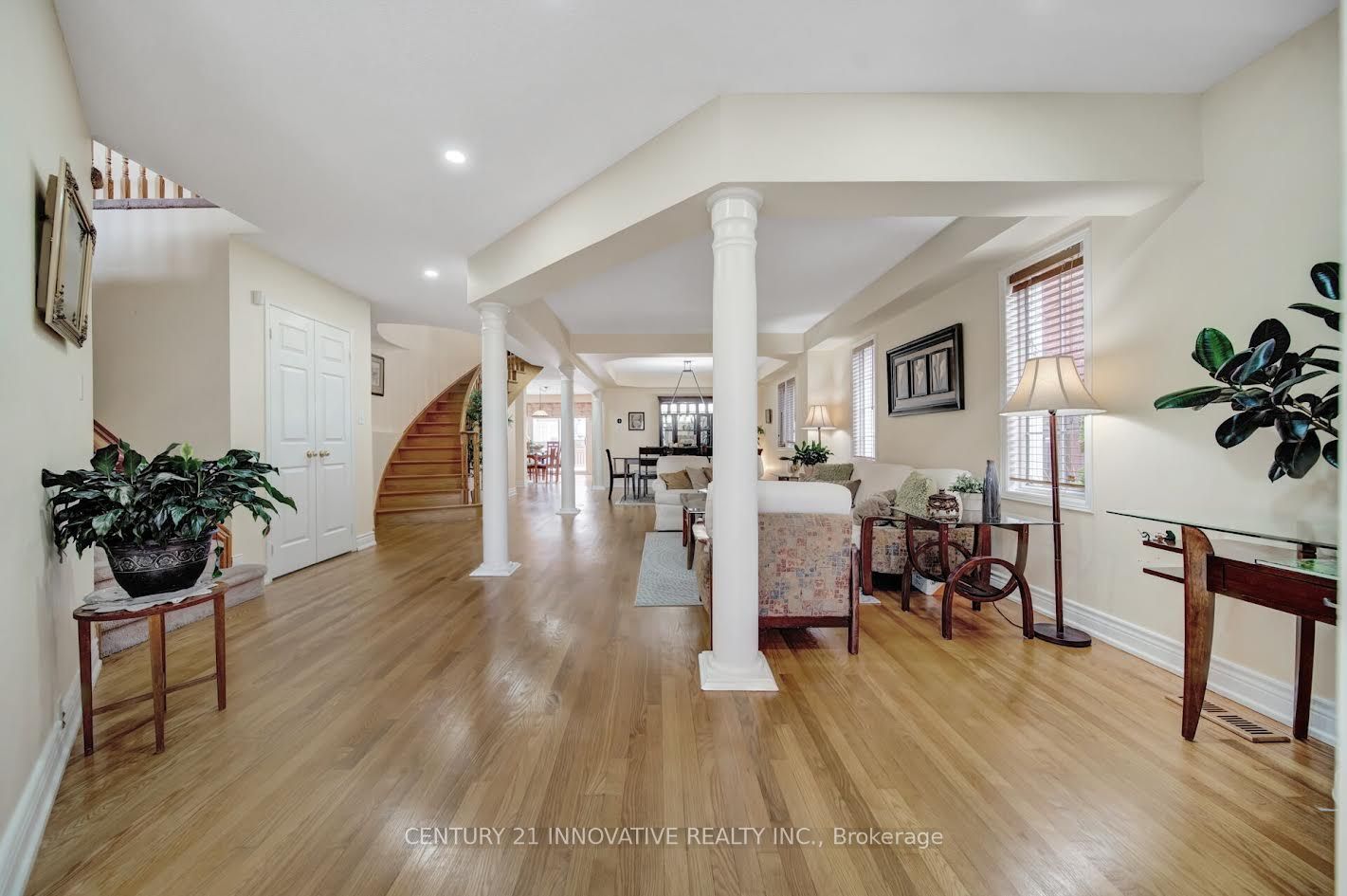 7289 Terragar Boulevard