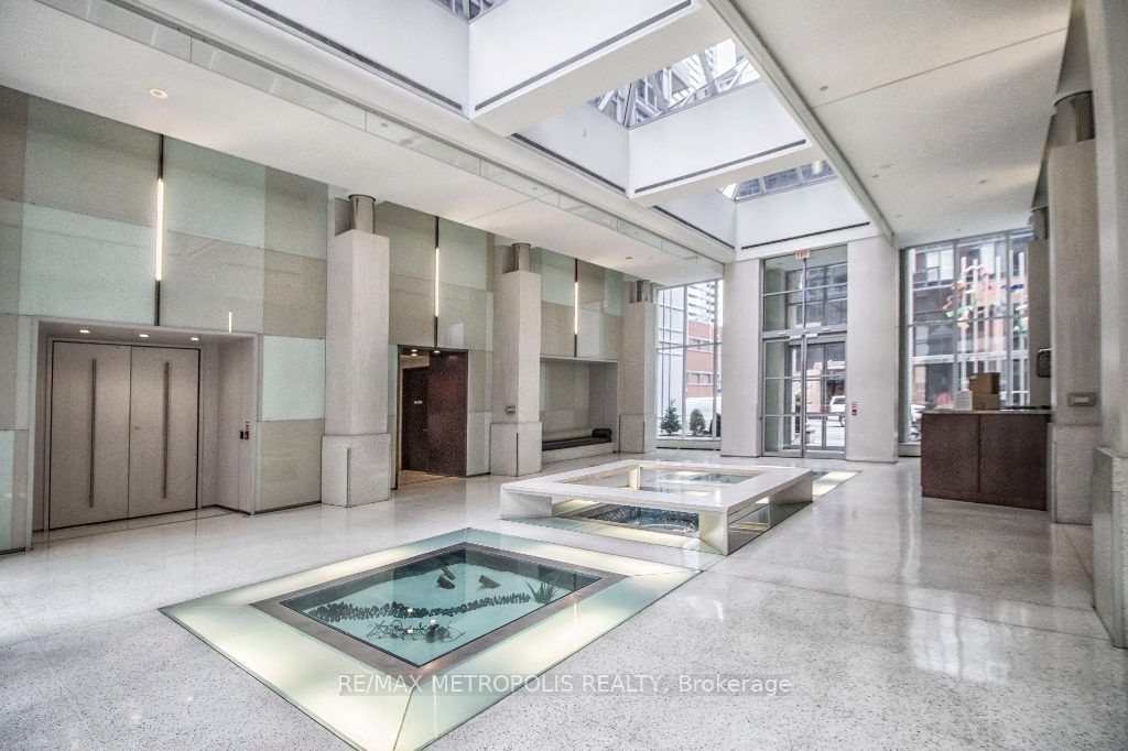 Photo of 250 Wellington Street W #836, Toronto, ON M5V 2V4 (MLS # C13774466)