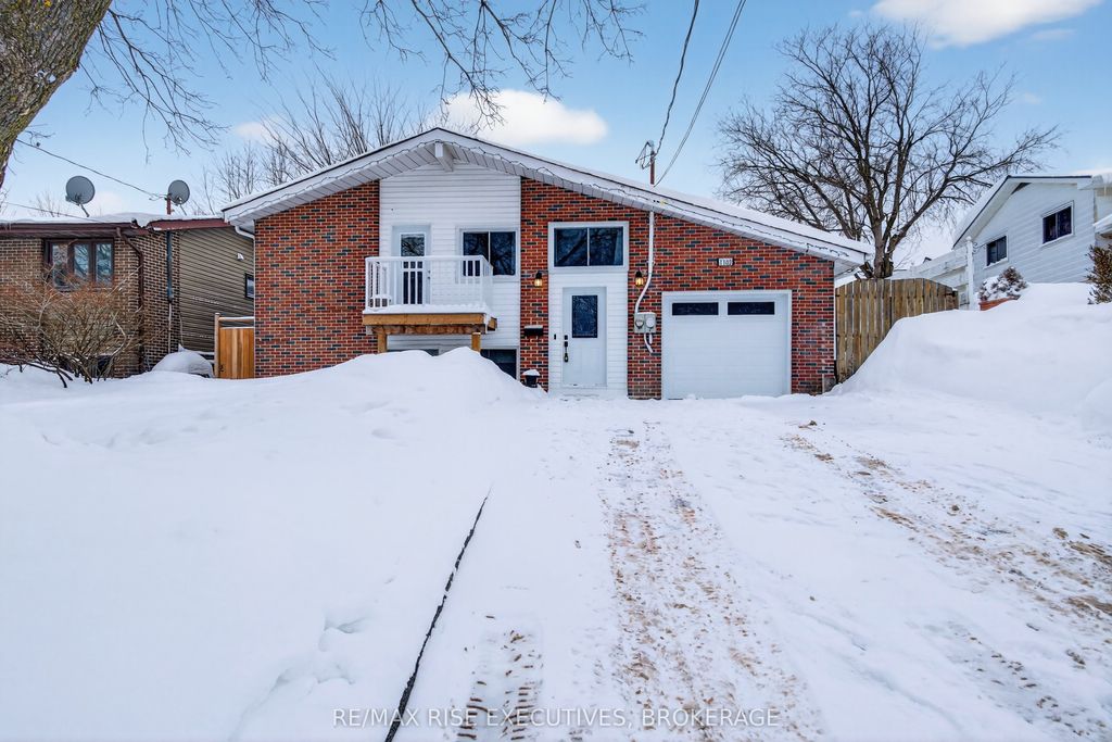 Photo of 1302 Montreal Street, Kingston, ON K7K 3L6 (MLS # X12736690)