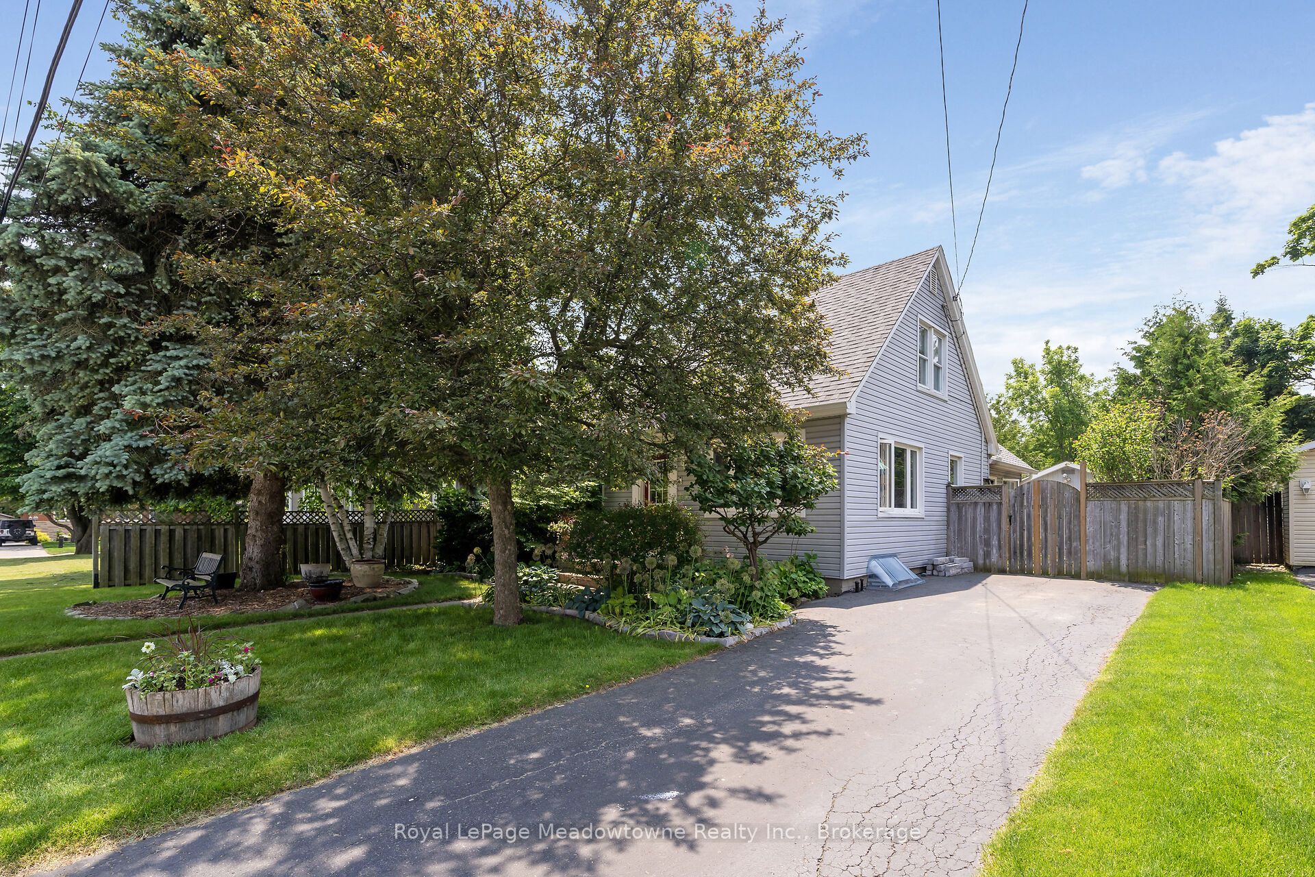 24 Delrex Boulevard