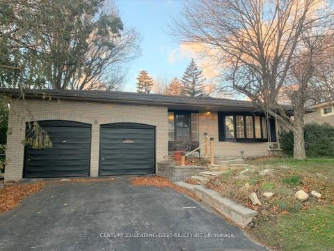6 Jeremy Drive Markham ON L3R 2K6
