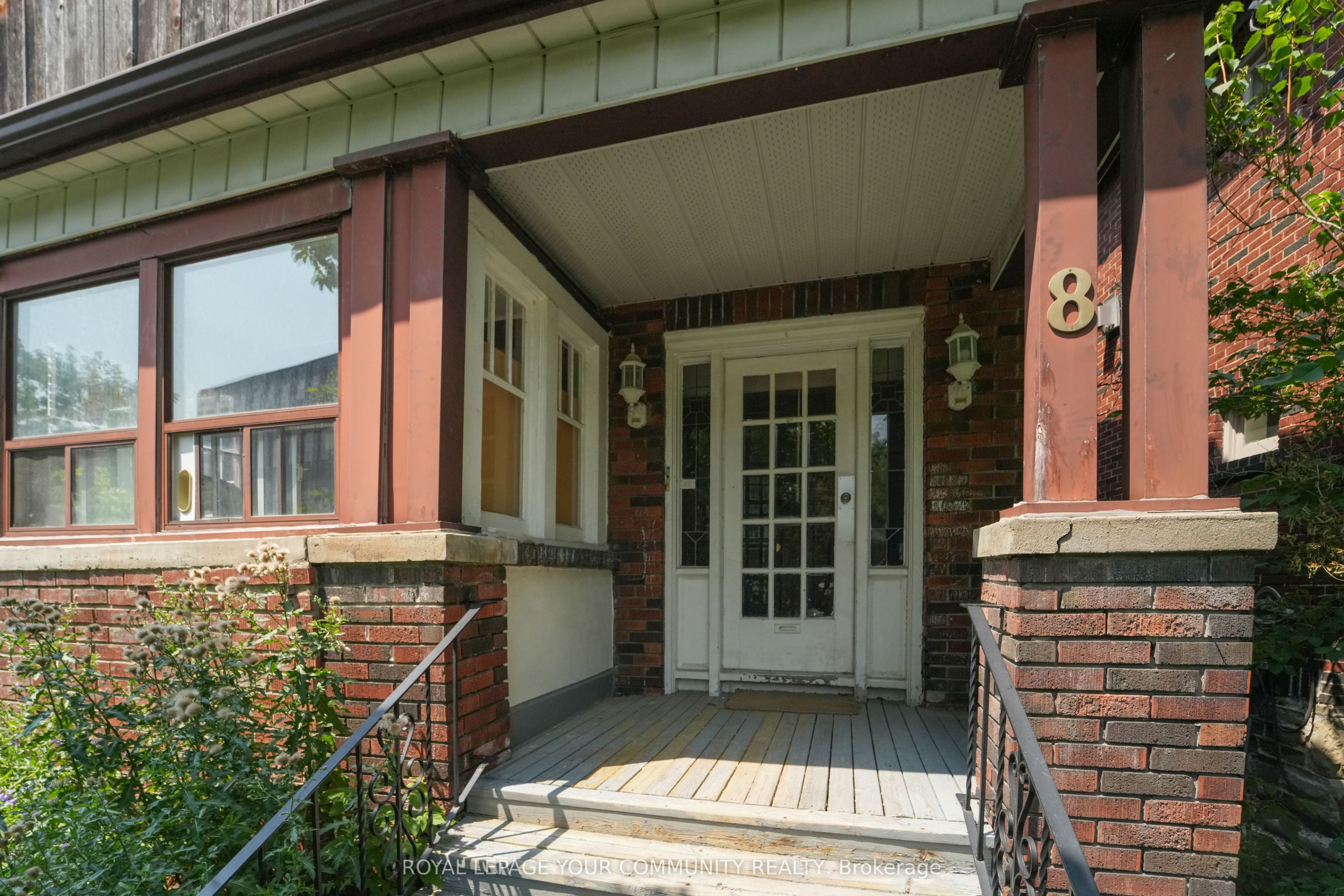 8 Snowdon Avenue