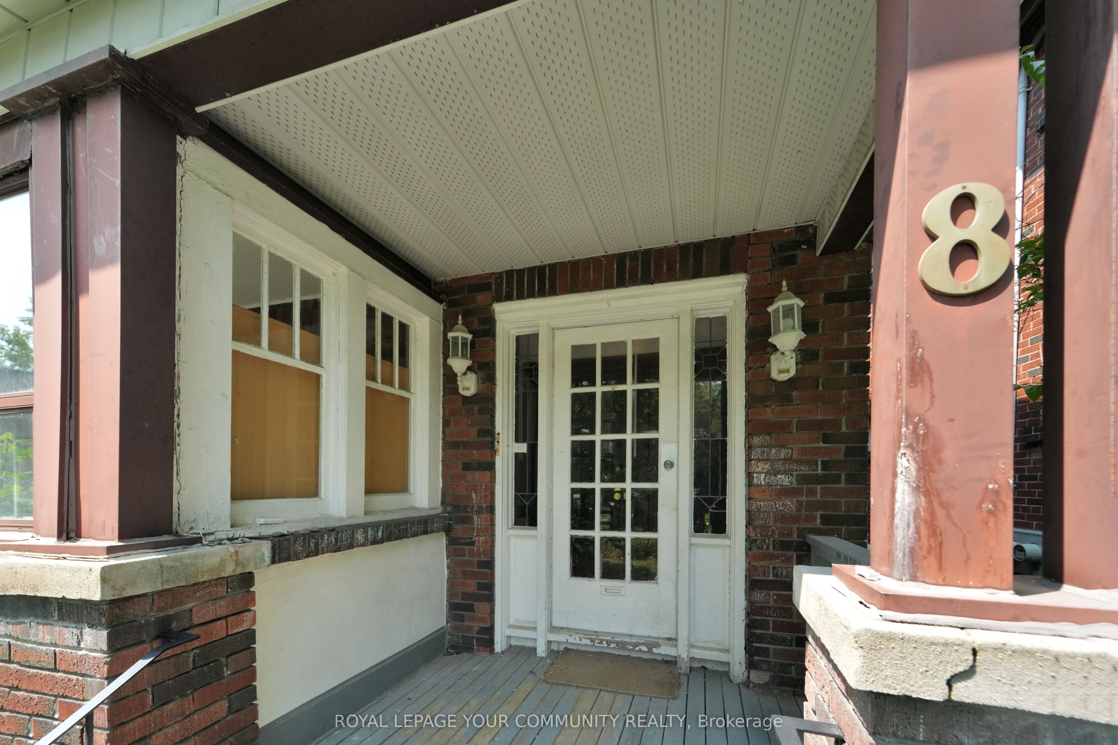 8 Snowdon Avenue