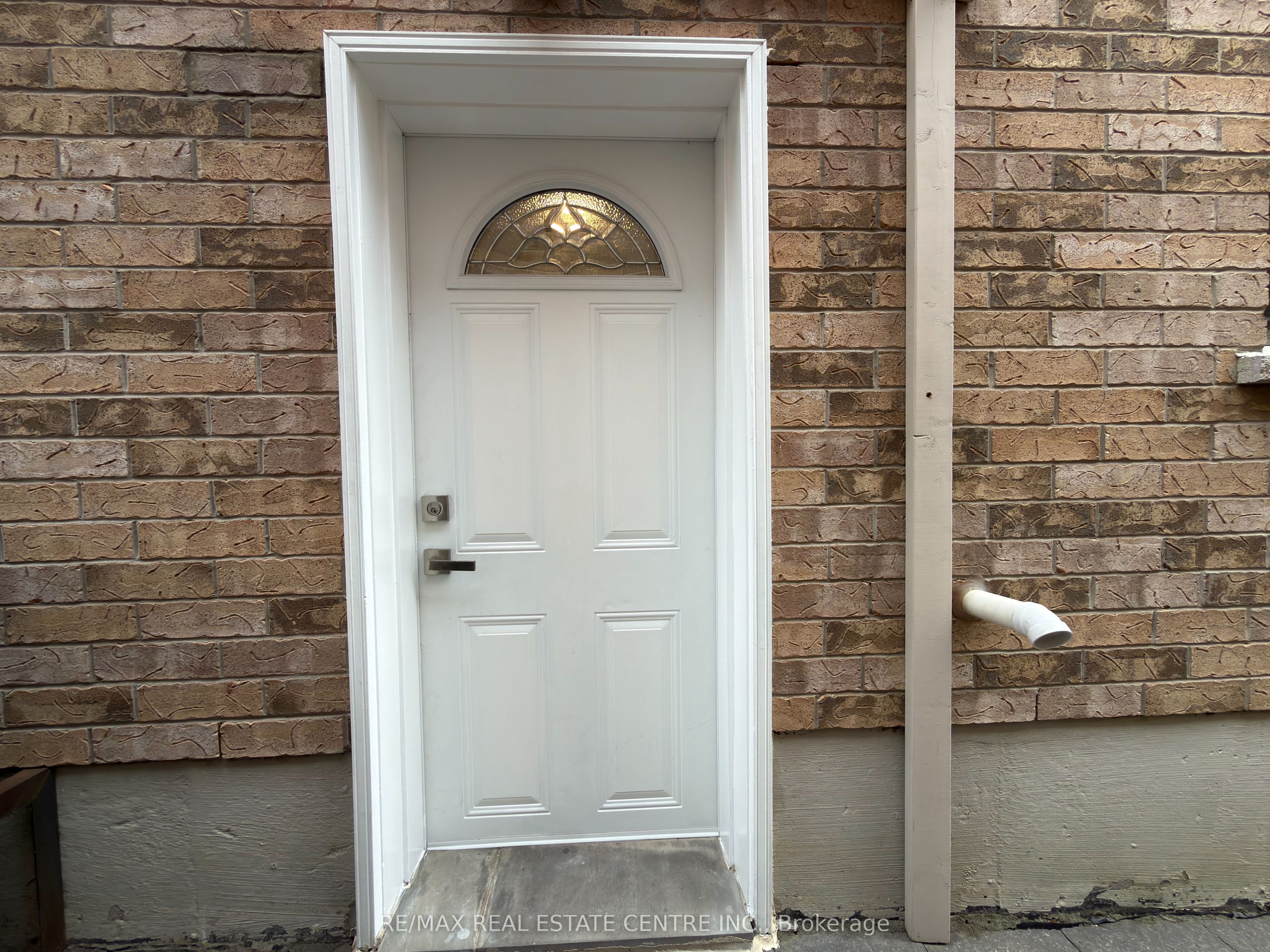 53 Dybal Street Lower