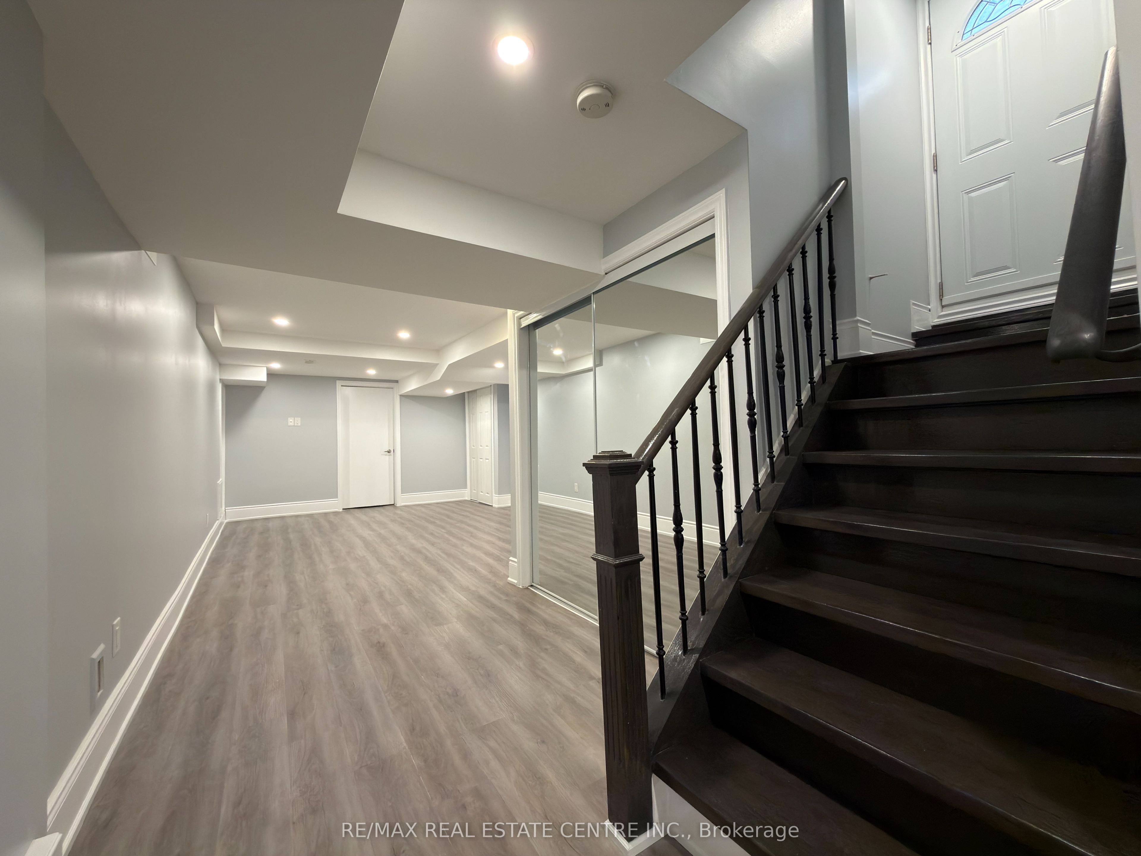 53 Dybal Street Lower