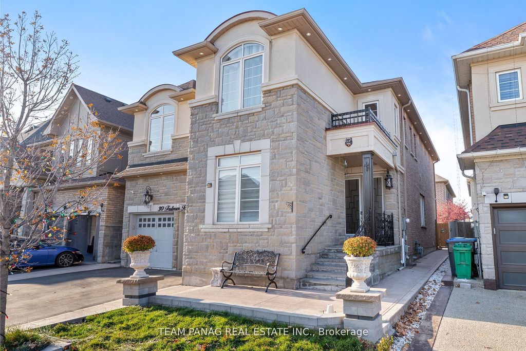 Photo of 30 Fulmer Road, Brampton, ON L7A 4L9 (MLS # W12653380)