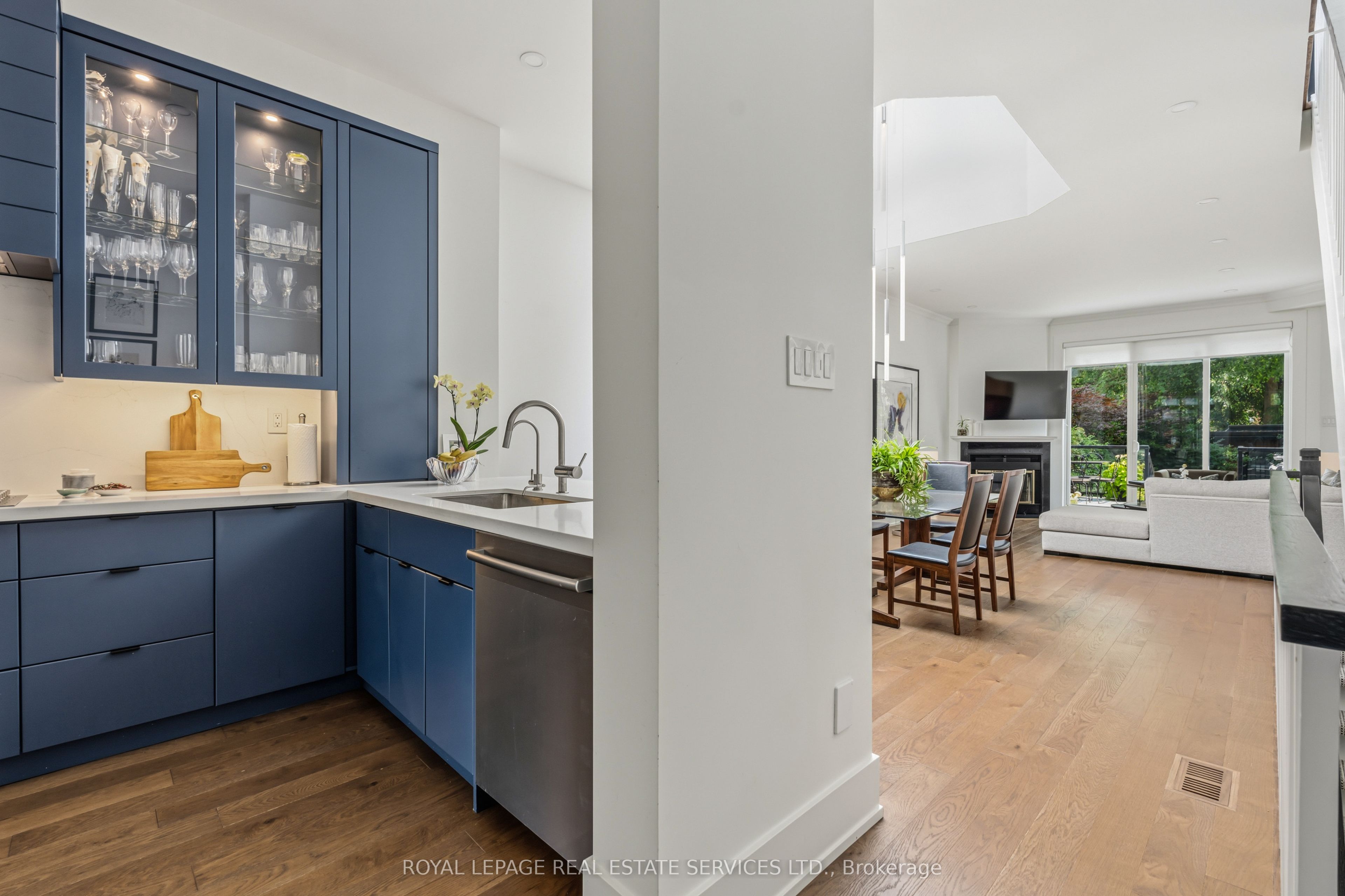 7 Bowman Street