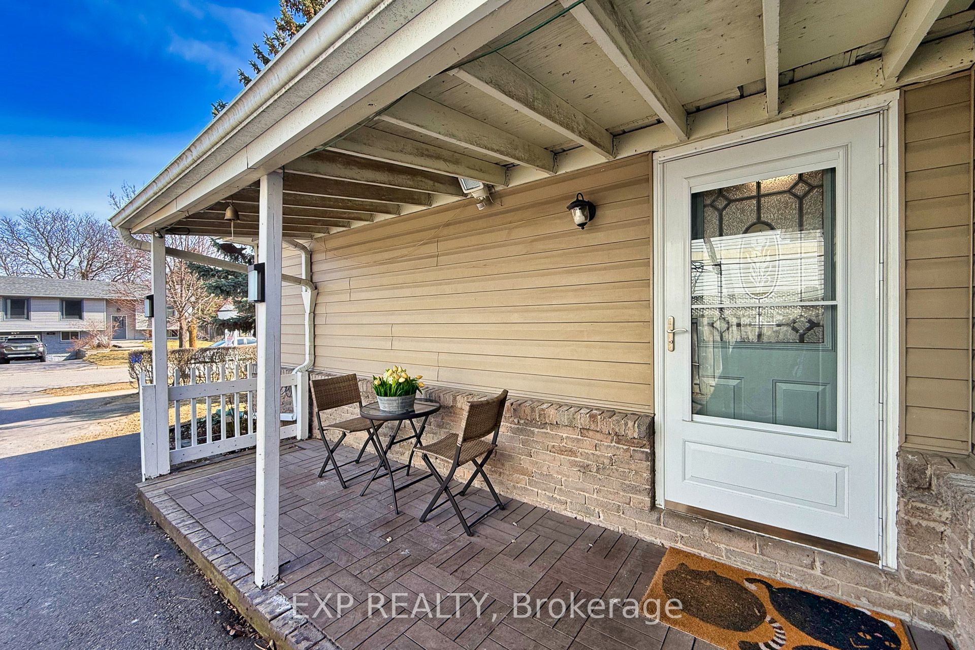 584 Elliott Crescent