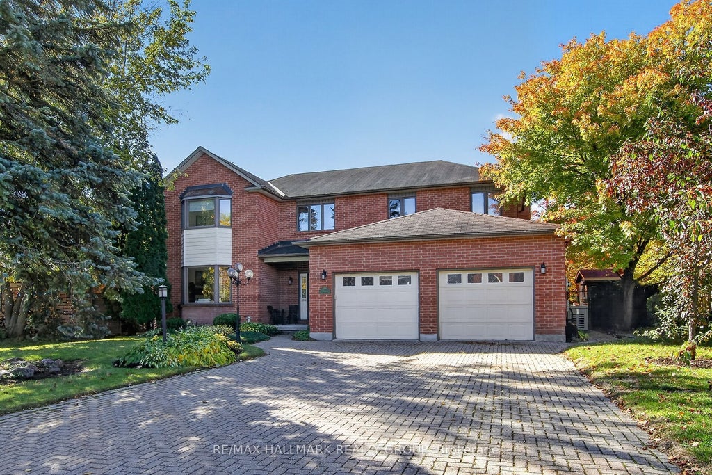 Photo of 20 Halldorson Crescent, Kanata, ON K2K 2C7 (MLS # X14086746)