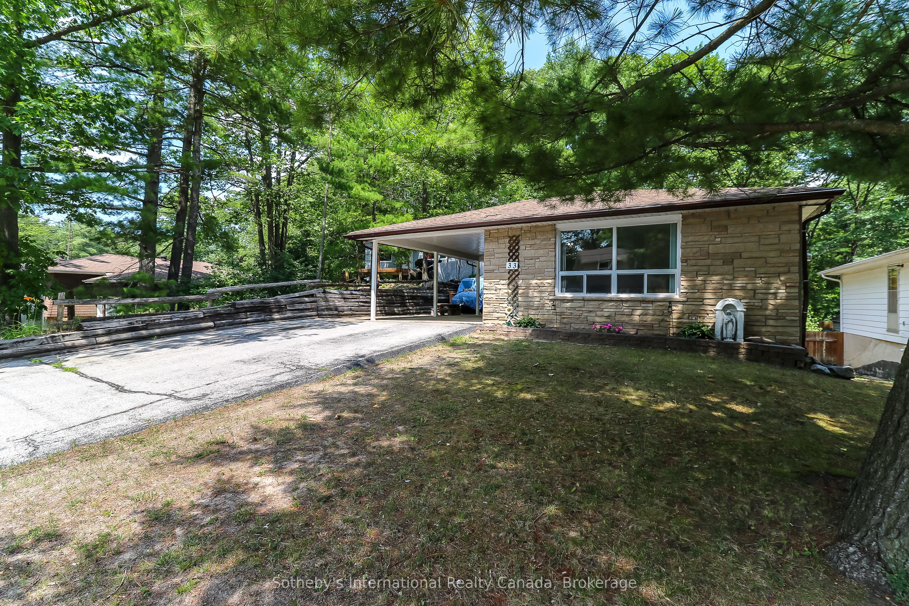 33 Parkwood Drive