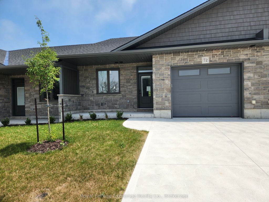 Photo of 8 N Mercedes Crescent N, Kincardine, ON N2Z 1G8 (MLS # X13027554)
