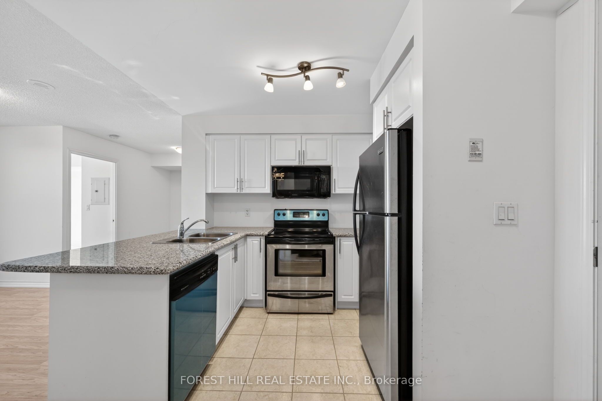 18 Harding Boulevard 1121