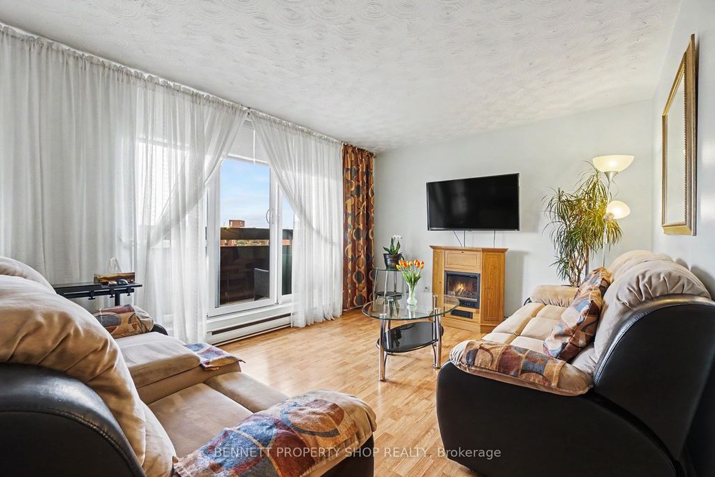 Photo of 2000 Jasmine Crescent #410, Beacon Hill North - South and Area, ON K1J 8K4 (MLS # X13122556)