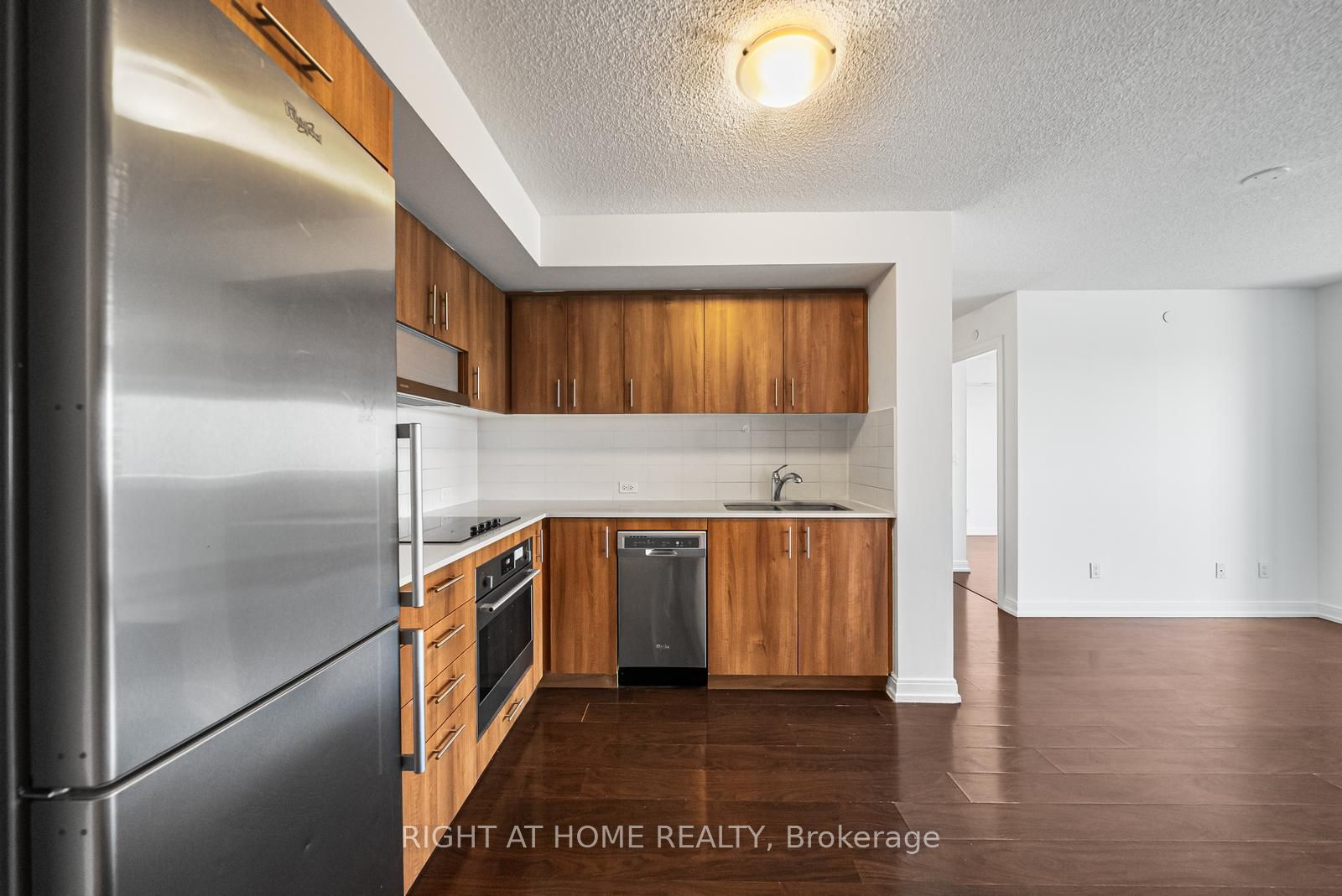 255 Village Green Square 1505